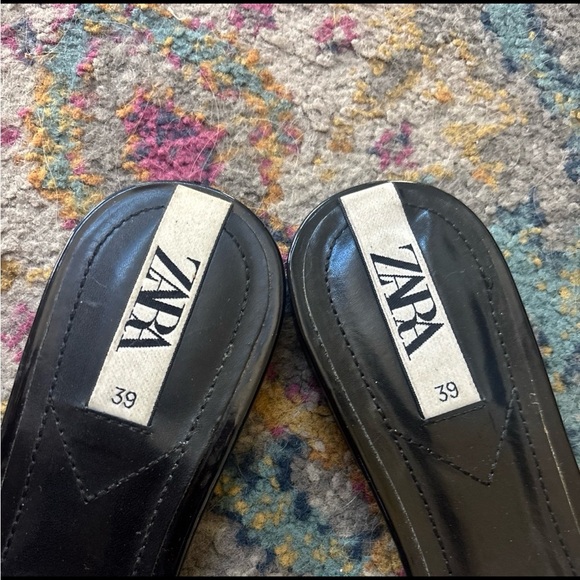 Zara Black Sandals with Pearl Accents - Picture 2 of 4